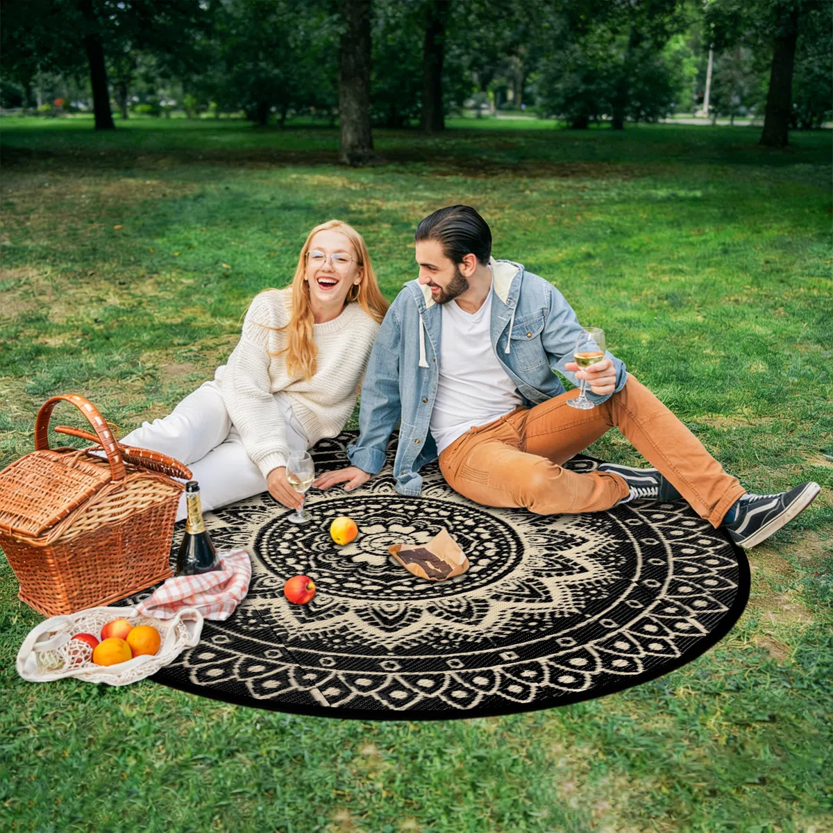 Outdoor Teppich Rund Wetterfest Wendbarer Außenteppich Kunststoff Bodenmatte Terrassenteppich Picknickdecke UV-beständige Teppich für RV Camping BBQ Patio Deck Balkon Strand, 180cm Schwarz/Braun