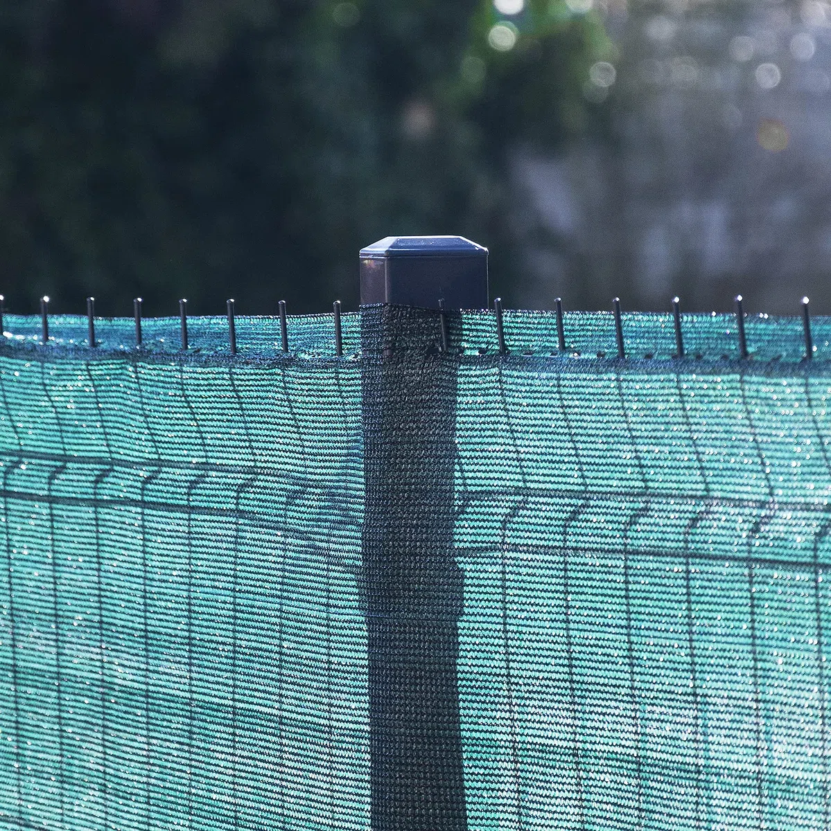 Sichtschutz 60 g/m² – Höhe 150 cm – 25 m – Schattierwert 55% – Sichtschutzstreifen – Für Balkon, Garten, Terassen – Windschutz – Sichtschutzzaun – Gartenzaun – Zaunblende – 1,5 m