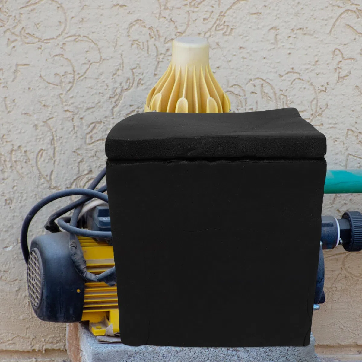 Schalldämmbox für Wasserpumpen 20x25x25cm aus Robustem Material Geräuschreduzierende Abdeckung Tragbares Schalldichtes Gehäuse für Garten Pool und Gewerbe