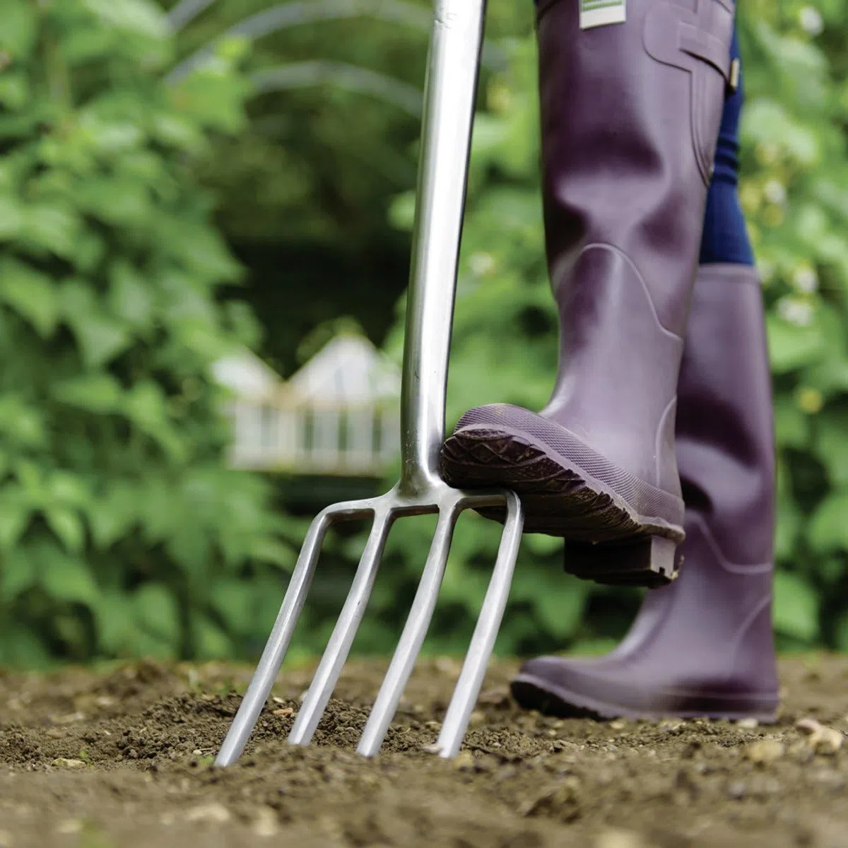 Kent & Stowe Beet-Spatengabel – Garten-Forke zum Umgraben aus Edelstahl, ideal für Enge Beete, Heugabel mit Stiel aus Eschenholz, Länge: 104 cm